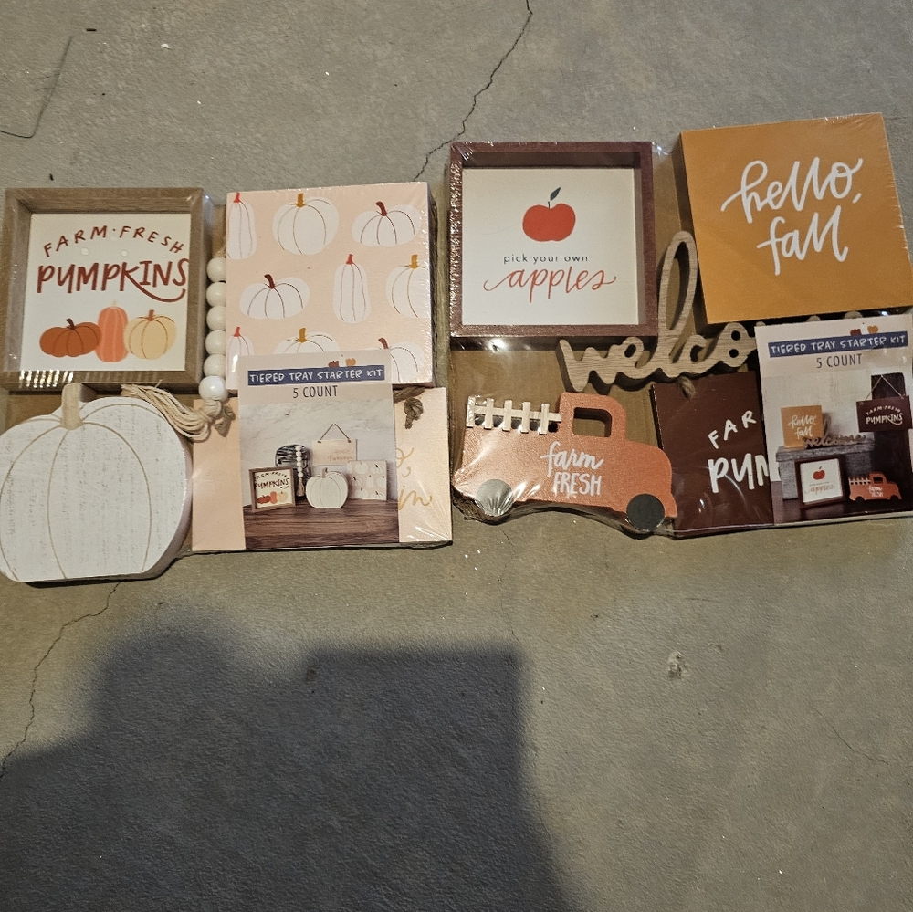New Target Tired Trays decoration